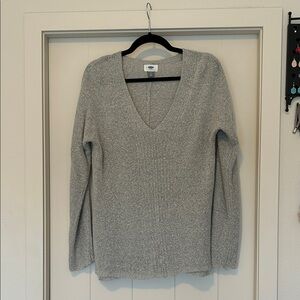 Old Navy Women's Light Gray V-Neck Sweater